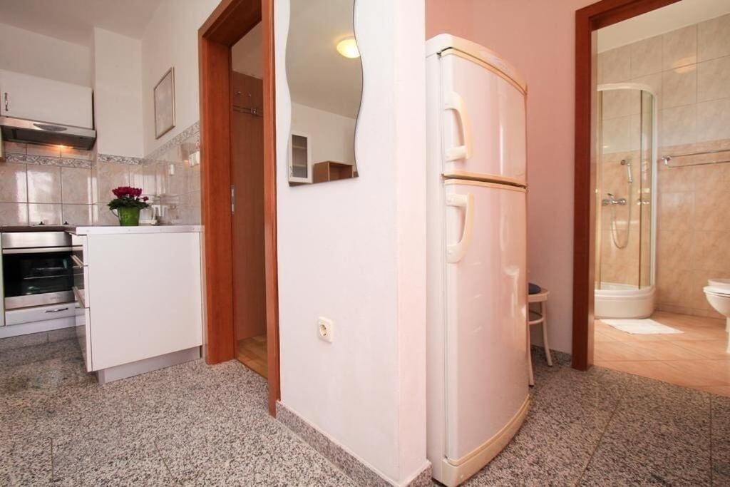 Apartments Ana Sukošan Exterior foto
